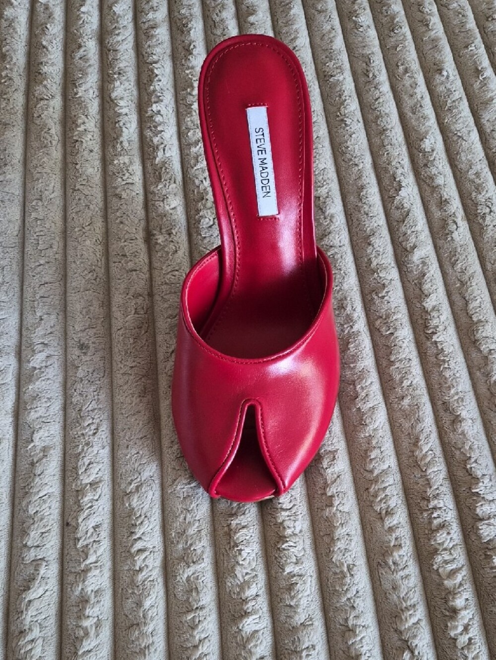 Steve Madden Red Leather Peep-Toe Mule Heel - Picture 2 of 4